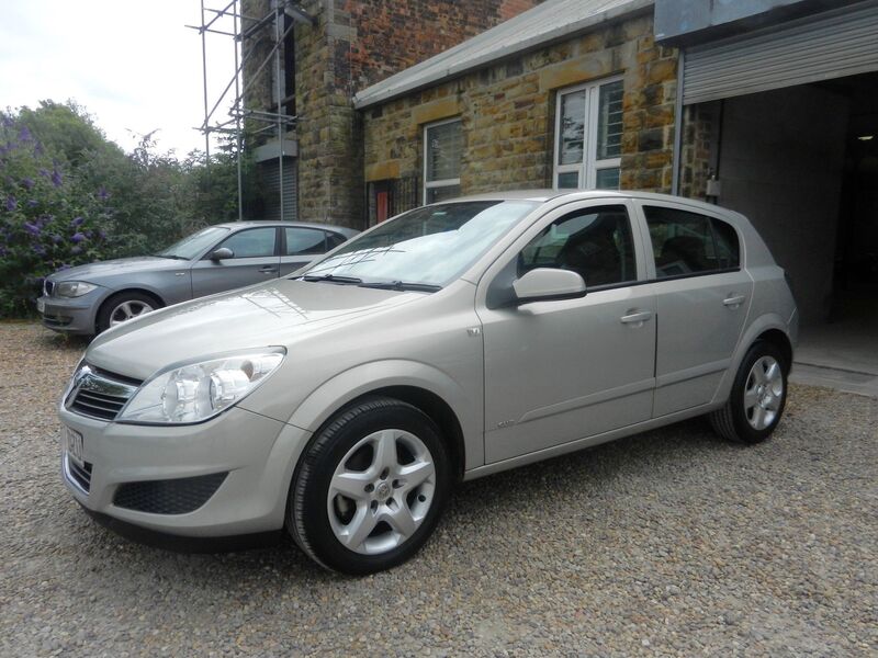 VAUXHALL ASTRA