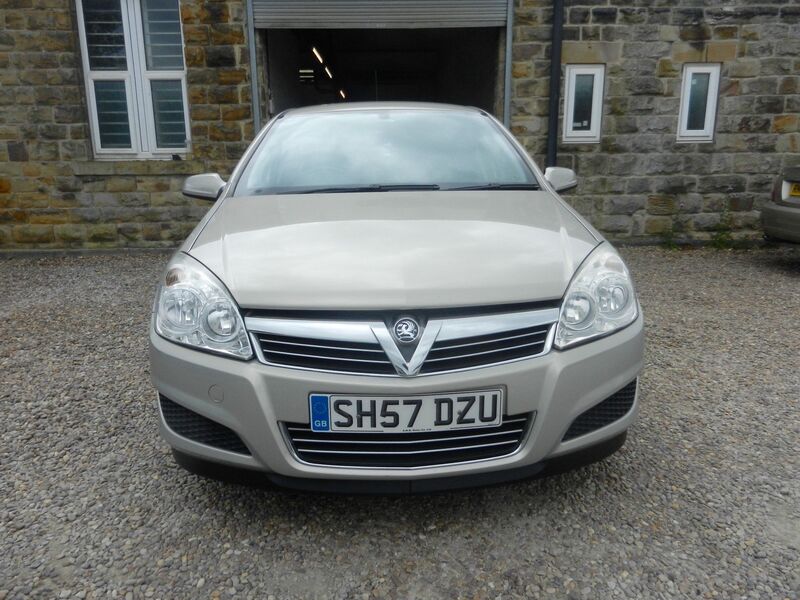 VAUXHALL ASTRA