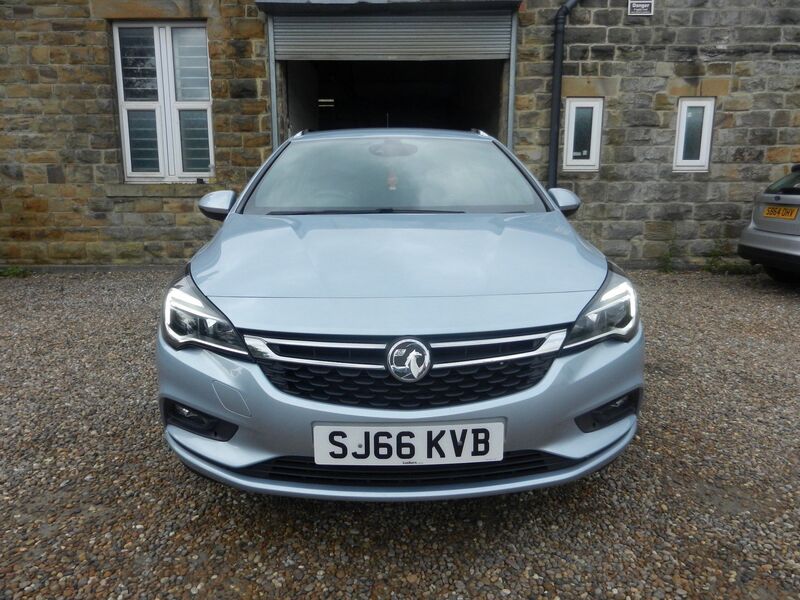 VAUXHALL ASTRA