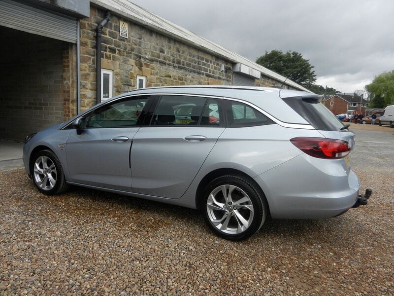VAUXHALL ASTRA