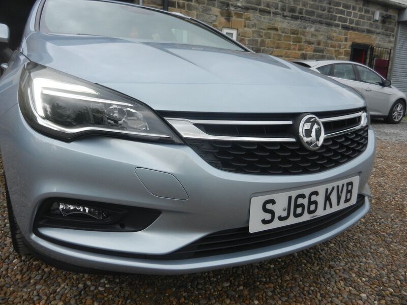 VAUXHALL ASTRA