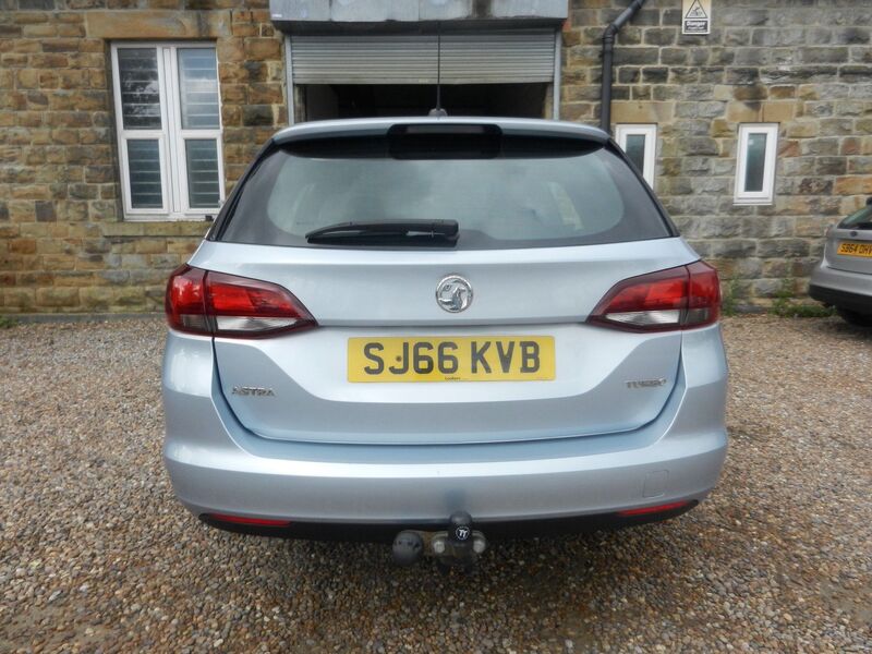 VAUXHALL ASTRA