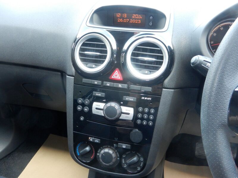 VAUXHALL CORSA