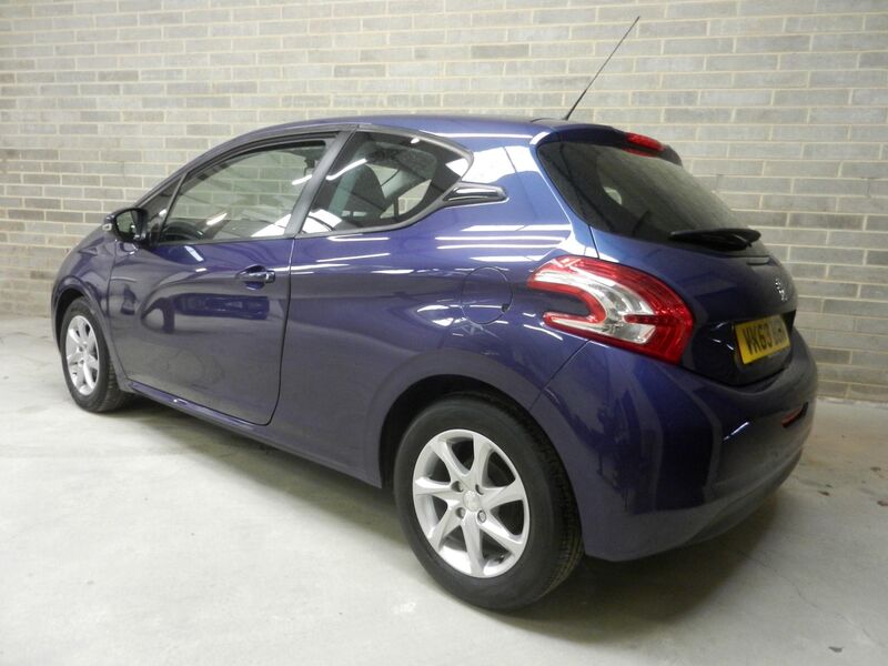 View PEUGEOT 208 1.2 VTi Active Euro 5 3dr