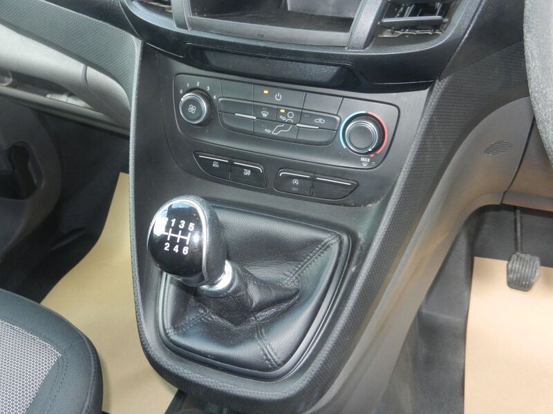 FORD TRANSIT CONNECT