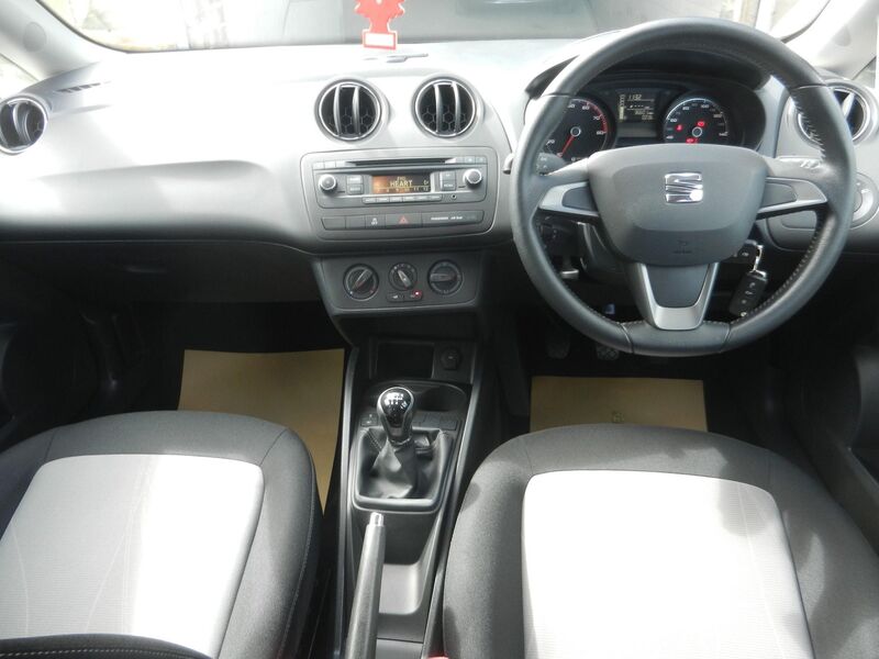 SEAT IBIZA