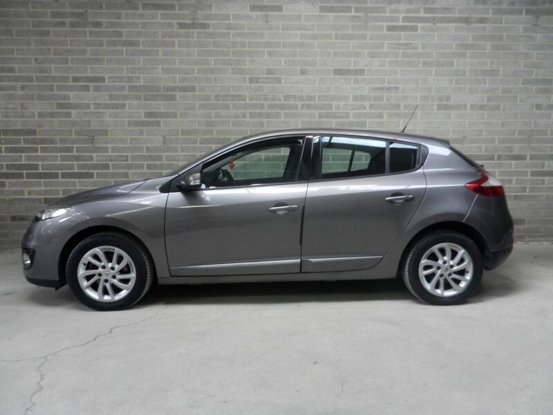 View RENAULT MEGANE 1.5 dCi Dynamique TomTom Euro 5 5dr