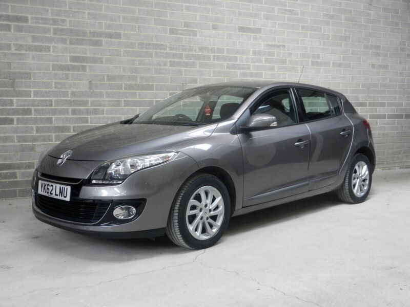 View RENAULT MEGANE 1.5 dCi Dynamique TomTom Euro 5 5dr