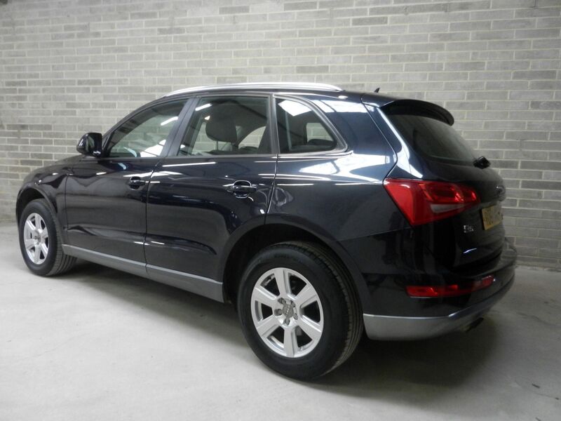 View AUDI Q5 2.0 TDI quattro Euro 5 (s/s) 5dr