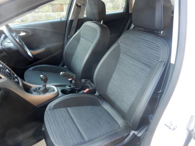 VAUXHALL ASTRA
