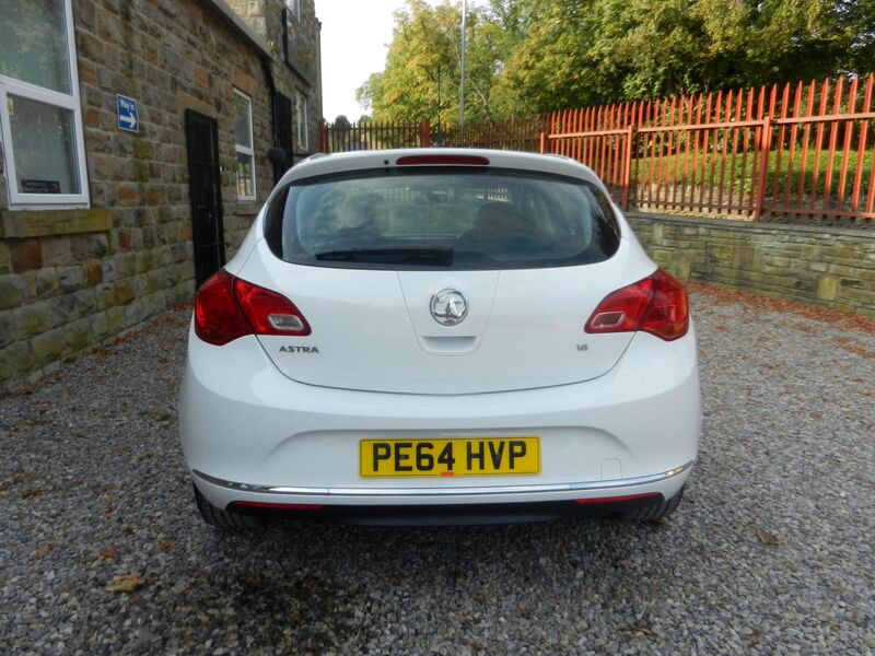 VAUXHALL ASTRA
