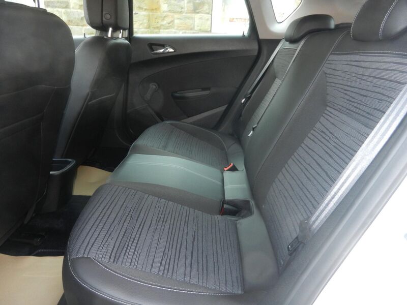 VAUXHALL ASTRA