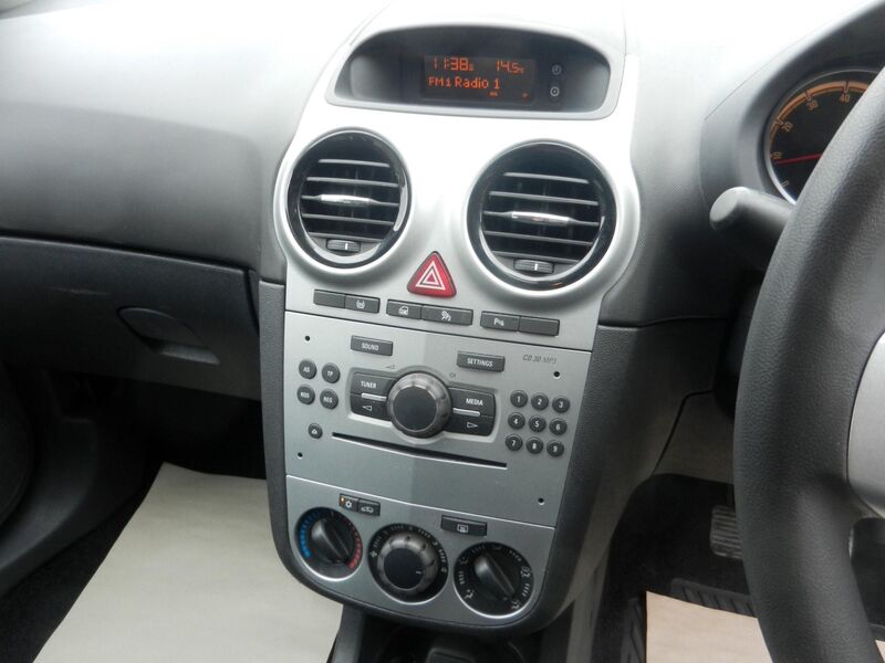 VAUXHALL CORSA