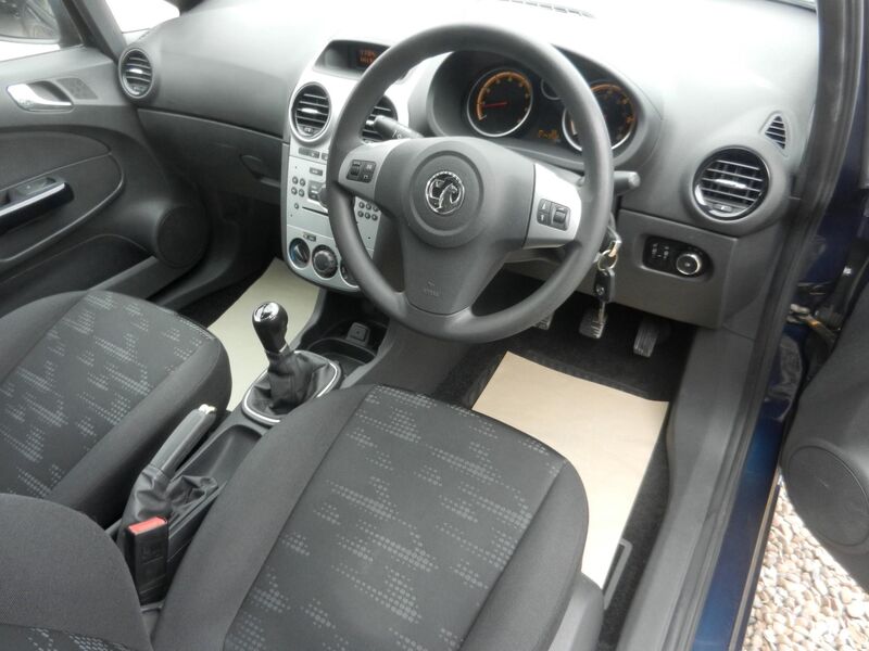 VAUXHALL CORSA