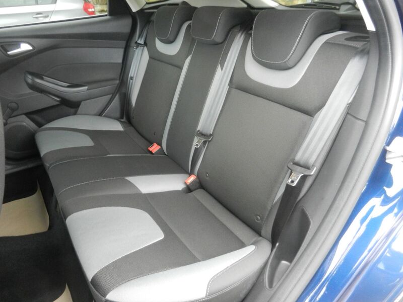 FORD FOCUS
