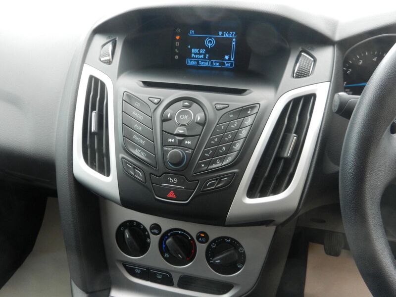FORD FOCUS