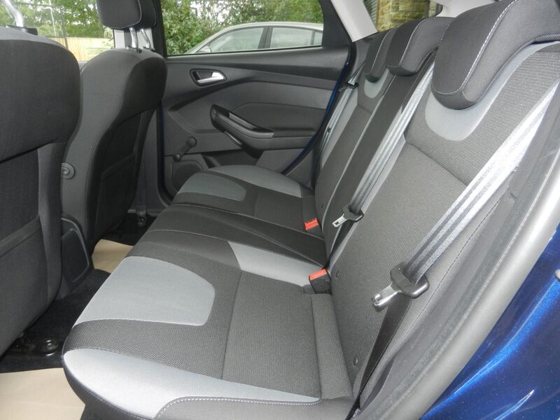 FORD FOCUS
