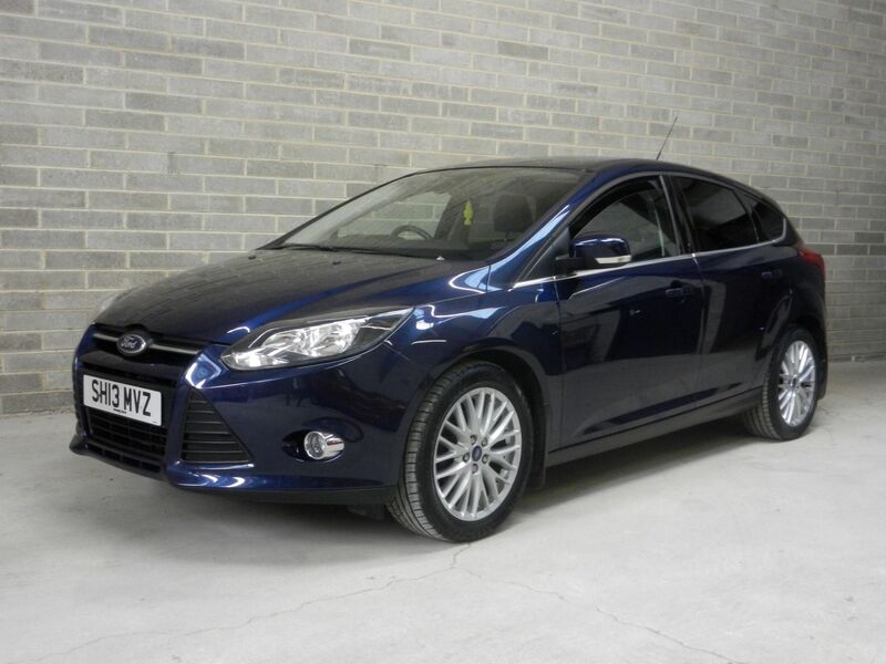 View FORD FOCUS 1.6 Zetec Euro 5 5dr