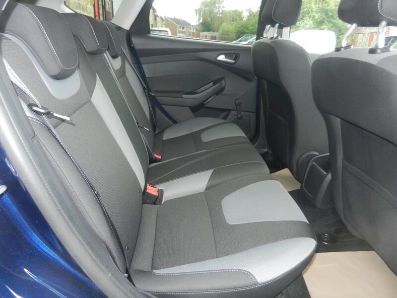 FORD FOCUS